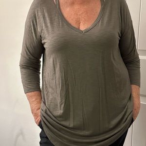 Matty M, t-shirt top, size M, khaki green
